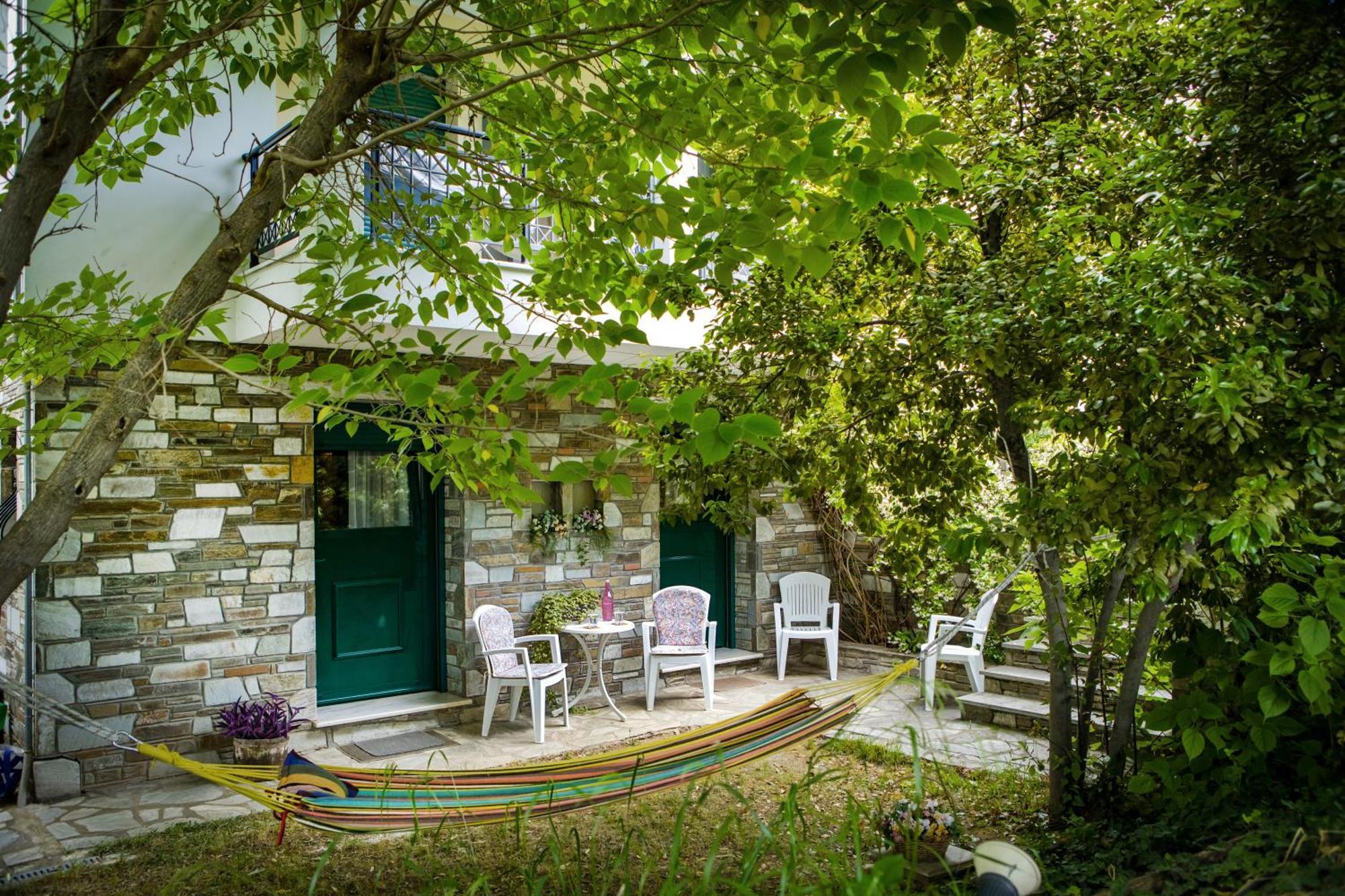 Апартаменты Ileana'S House Волос Экстерьер фото